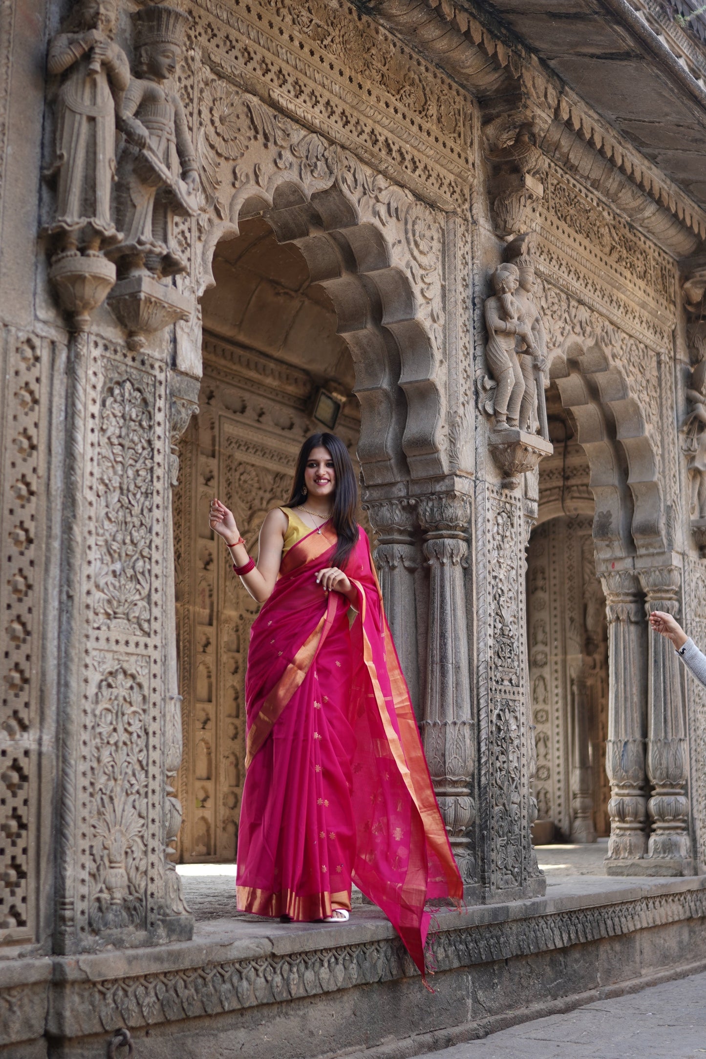Pink Maheshwari Silk Cotton Handloom Saree