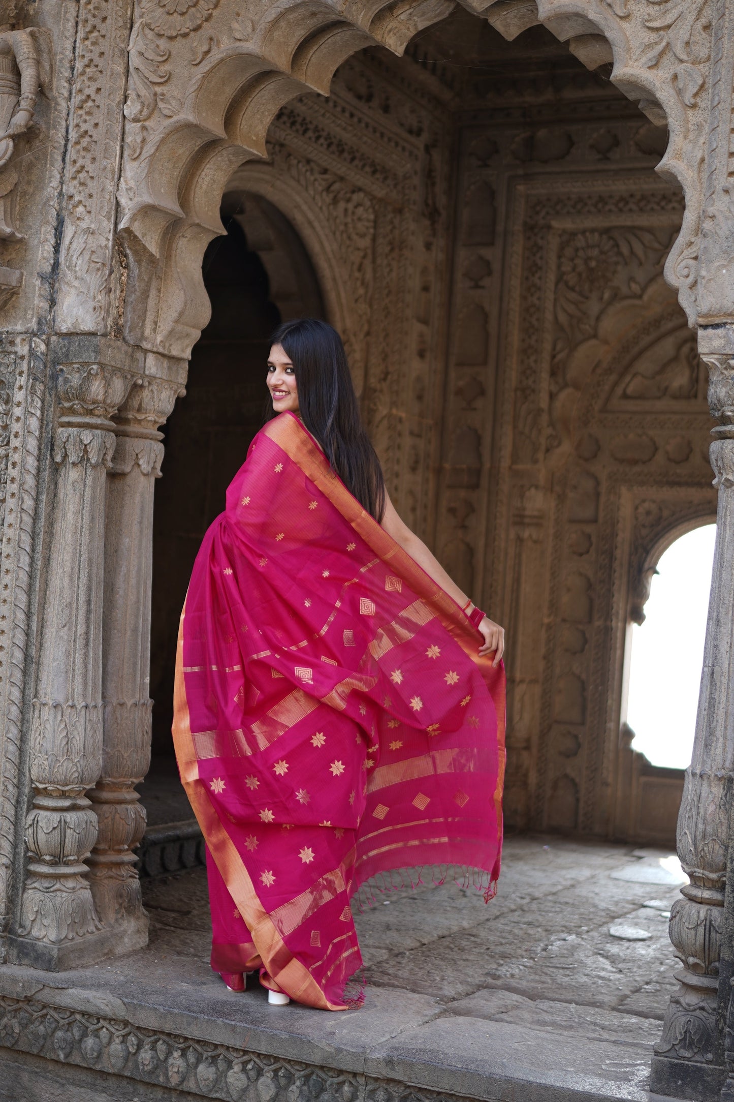 Pink Maheshwari Silk Cotton Handloom Saree