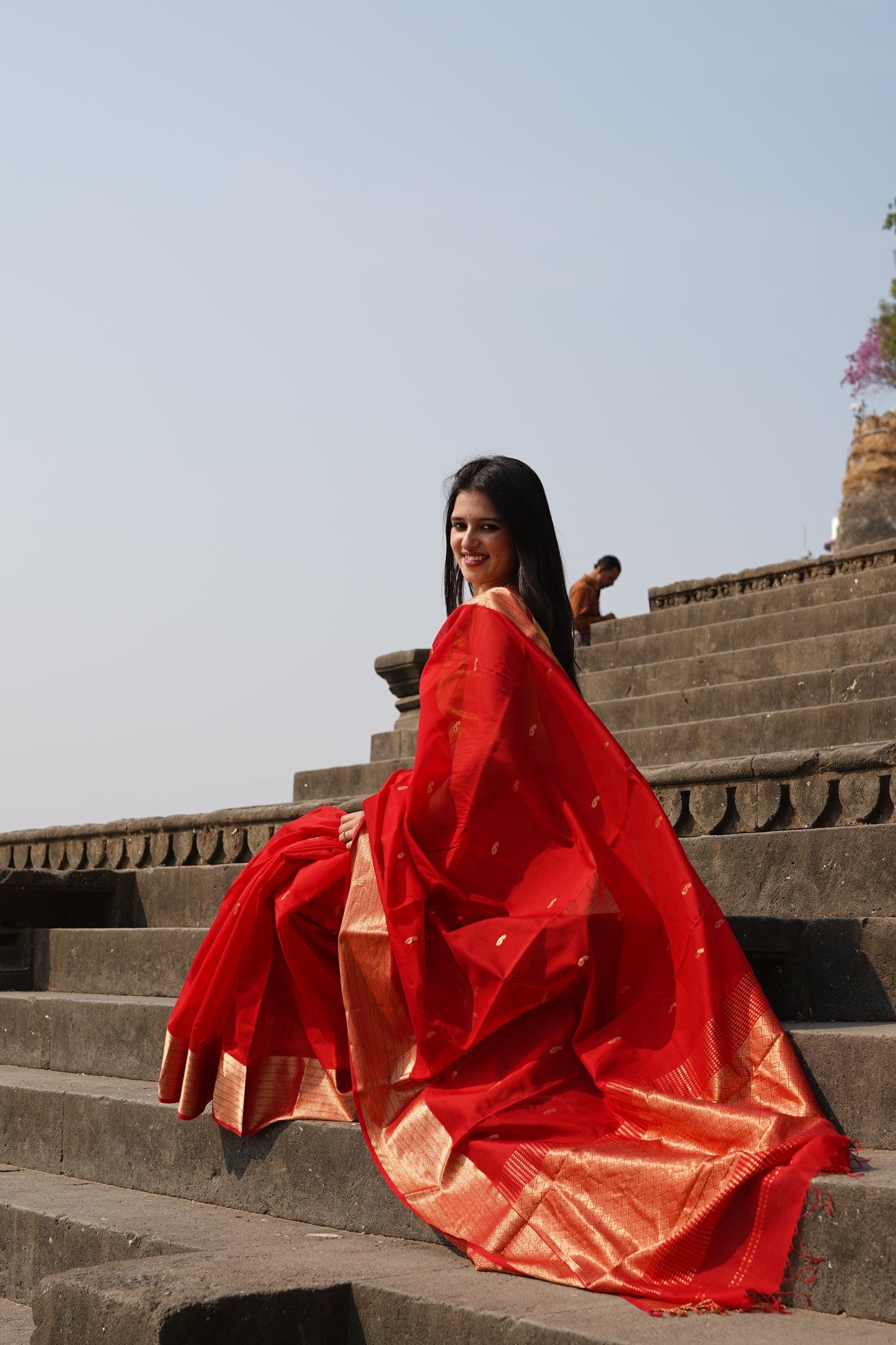 Red Maheshwari Silk Cotton Handloom Saree
