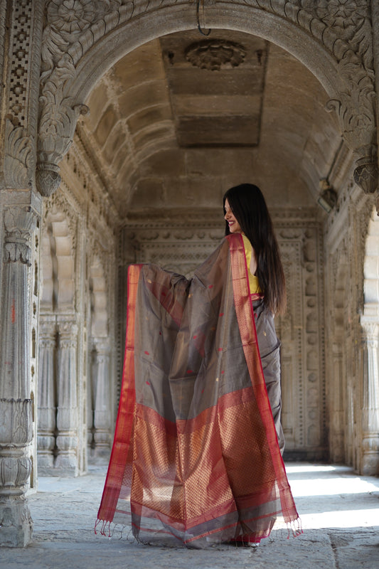 Grey and Orange Maheshwari Silk Cotton Handloom Saree