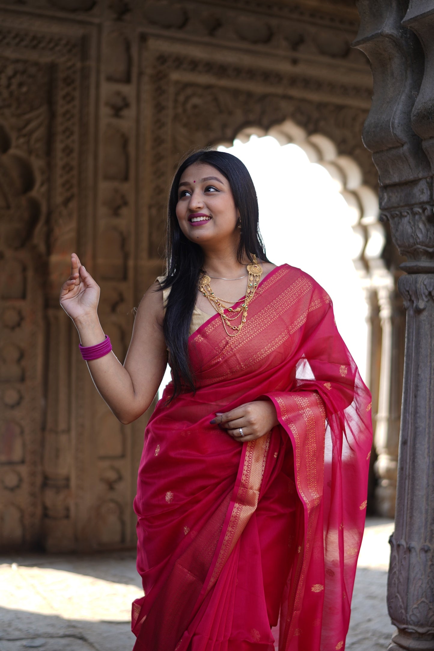 Red and Pink Maheshwari Silk Cotton Handloom Saree